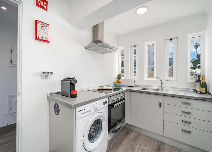 Apartment Panoramic Sea Views & Balcony Bbq By Hostwise Albufeira