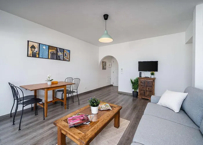 Panoramic Sea Views & Balcony Bbq By Hostwise