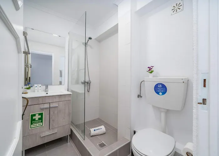 Panoramic Sea Views & Balcony Bbq By Hostwise *