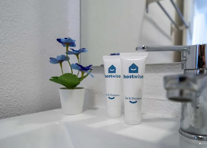 Apartment Panoramic Sea Views & Balcony Bbq By Hostwise