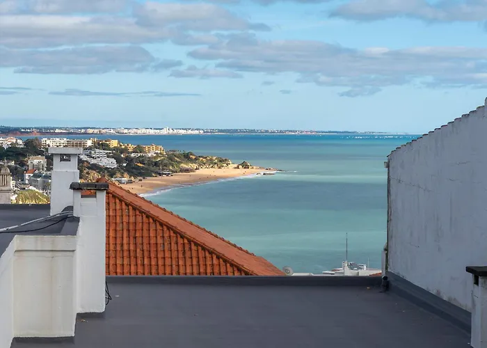 Apartment Panoramic Sea Views & Balcony Bbq By Hostwise *